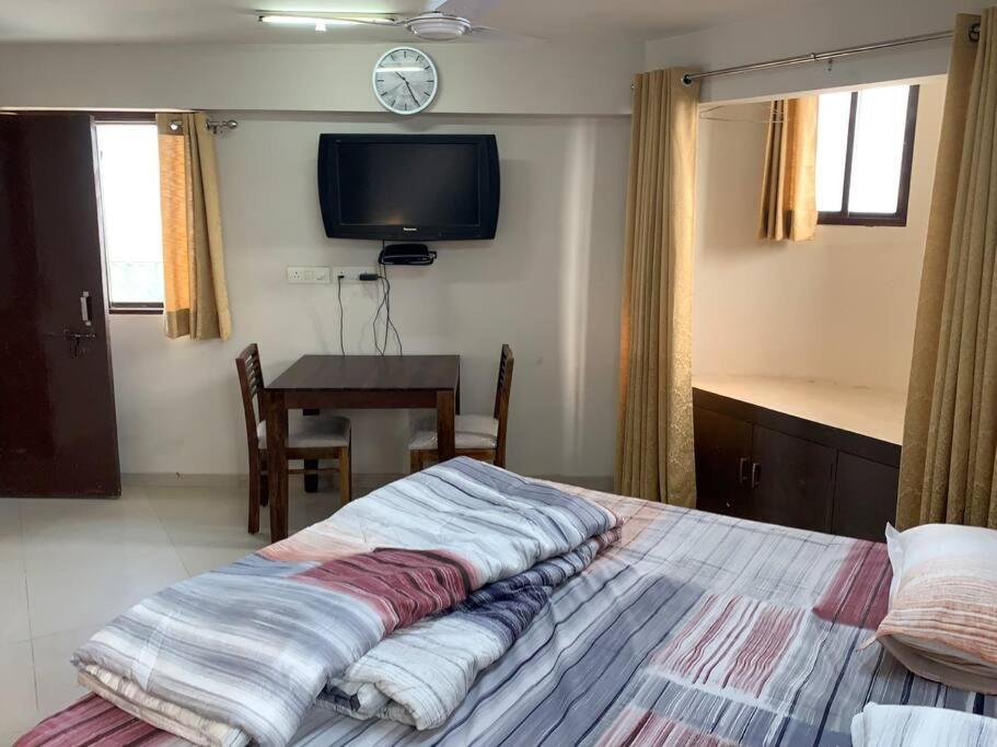 Kamil'S Studio Apartment لاكناو المظهر الخارجي الصورة
